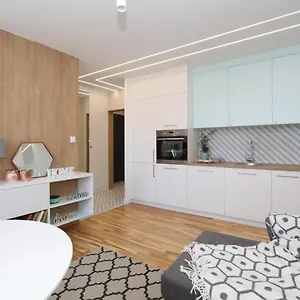  Проживание в семье Romaszewskiego Zoliborz Bedroom Pokoj Metro