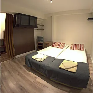 https://apartament-kwiska-22.hotelswroclaw.com